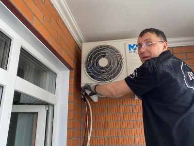Установка кондиционера соседям в Новосибирске — быстрый монтаж на Ипподромской, 48 от «Буран»